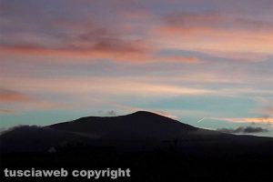 Alba rosa sui monti Cimini