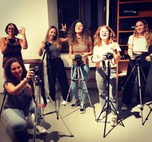 Click! - Studentesse in studio