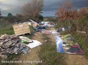 Tarquinia - Discarica a cielo aperto a Sant'Agostino