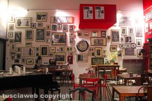 Viterbo - La mostra fotografica "Manifesto #2020-2021" al Bistrot del Teatro