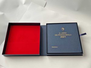 Il libro dei francobolli