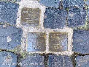 Viterbo - Le pietre d'inciampo in via della Verità