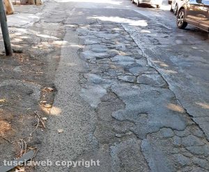 Viterbo - Via della Grotticella dissestata