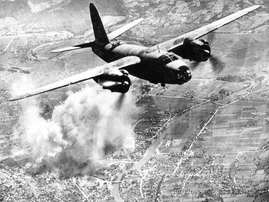 Seconda guerra mondiale - Un B-26 in volo