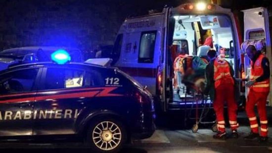 Carabinieri e ambulanza - Immagine di repertorio