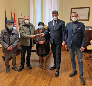 Viterbo - Provincia - Firme contro il deposito consegnate al presidente Romoli
