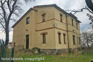 Viterbo - L'ex scuola elementare di Tobia