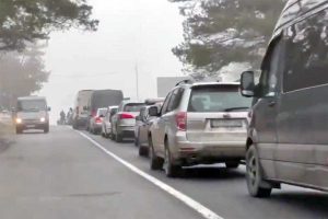Cittadini ucraini cercano di lasciare il paese