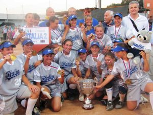 Sport - Softball - Gli esordi di Flavia Carletti