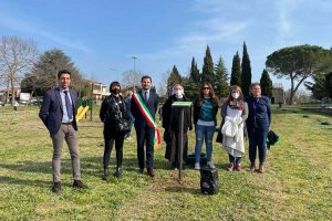 Civita Castellana - Piantati 23 alberi nel giardino pubblico