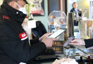 Carabinieri - Controlli Green pass (Immagine di repertorio)