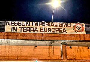 Guerra in Ucraina - Striscioni CasaPound