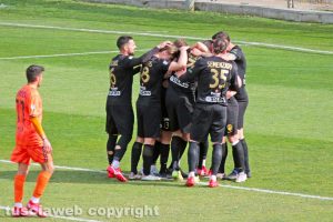 Sport - Calcio - Viterbese - L'esultanza dei gialloblù