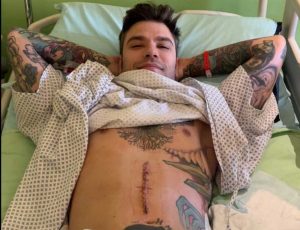 Fedez dopo l'operazione