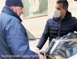 Lubriano - Famiglia Gasparri e la comunità di Lubriano donano medicinali e vestiti alla comunità ucraina