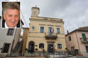 Villa San Giovanni in Tuscia - Nel riquadro il sindaco Mario Giulianelli