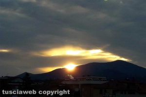 Il risveglio del sole sui Monti Cimini