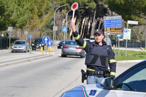 Terni - Polizia stradale - Controlli