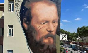 Il murales di Dostoevskij a Napoli