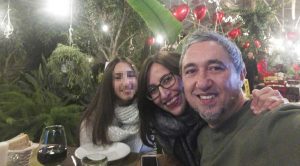 Ladispoli - Fabrizio Angeloni, con la moglie e la figlia
