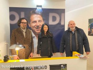 Viterbo - Massimo Erbetti, Alessandra Maiorino e Vito Crimi all'inaugurazione della nuova sede del Movimento 5 stelle