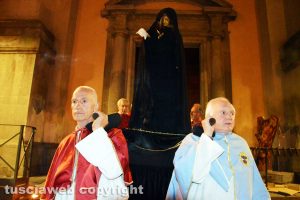 Bagnaia - La processione del Cristo morto