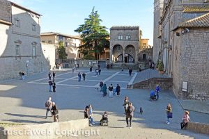 Turisti a Viterbo