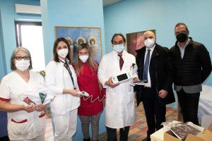 Viterbo - Le apparecchiature donate dal Rotary club al reparto Pediatria di Belcolle