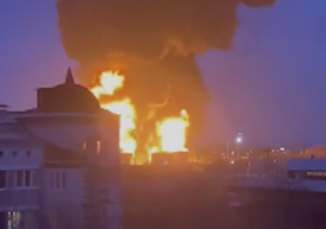 Belgorod - A fuoco otto depositi di petrolio