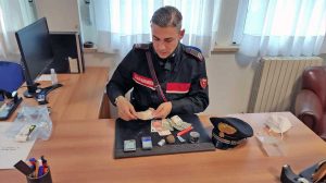 Borbona - Carabinieri - Blitz in un casolare, trovati 30 grammi di hashish nascosti in cucina