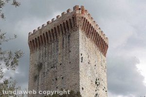 Castiglione del Lago - Uno dei torrioni della Rocca del Leone