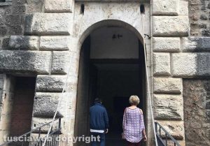 Civita Castellana - Turisti a Forte Sangallo
