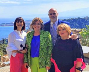 Taormina - I rappresentanti dell'istituto Fabio Besta di Orte al convegno sulla multiculturalità