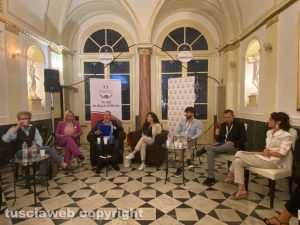 Viterbo - La conferenza Io Apro Rinascimento da Schenardi