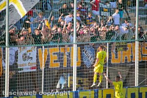 Sport - Calcio - Viterbese - L'esultanza di Urso