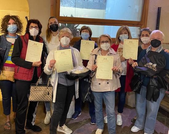 Club Enogastronomico Viterbese - La consegna degli attestati per il corso pizza amatoriale