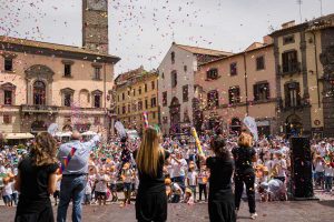 Viterbo - Un momento della festa della scuola “Costruire comunità: We Care”