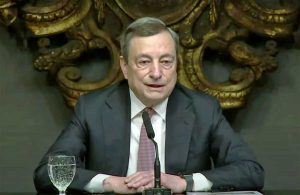 Washington - La conferenza stampa di Mario Draghi all'ambasciata italiana