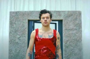 Harry Styles nel video del singolo "As it was"