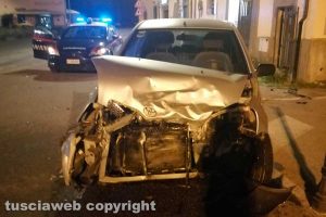 Viterbo - L'auto in piazza del Santuario