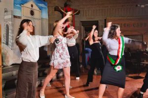 Viterbo - L'esibizione della compagnia teatrale delle emozioni