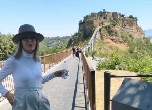 Diane Keaton a Civita di Bagnoregio