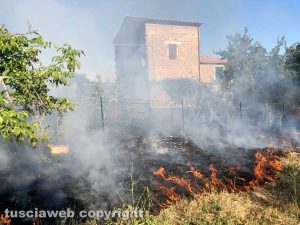 Incendio in centro a Tessennano