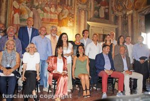 Viterbo - Comune - La squadra della sindaca Frontini in sala Regia