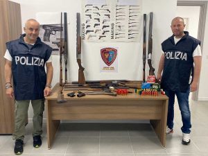 Polizia - Verifica dei requisiti psico-fisici, ritirare per la rottamazione 95 armi
