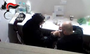 Terni - Carabinieri - Spaccio di droga ed estorsione, 6 arresti