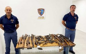 Viterbo - Polizia - le armi ritirate e donate ai musei