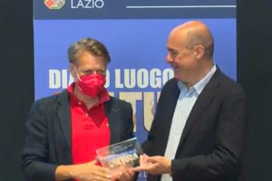 L'architetto tarquiniese Roberto Sacconi ritira il premio