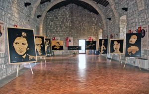 Montefiascone - Le opere lignee di Paolo Pezzato in mostra alla Rocca dei Papi