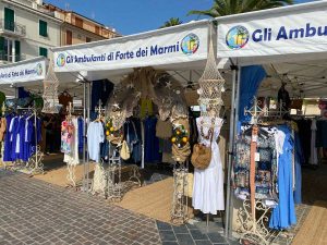 Gli Ambulanti di Forte dei Marmi a Tarquinia